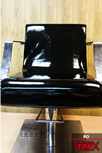 renowacja skórzanych krzeseł